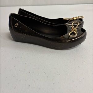 Mel by Melissa Ultragirl Elements jelly flats in black with gold star Size 13